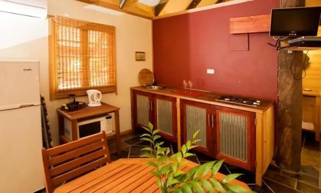 Rainforest Ranch Byfield Resort
